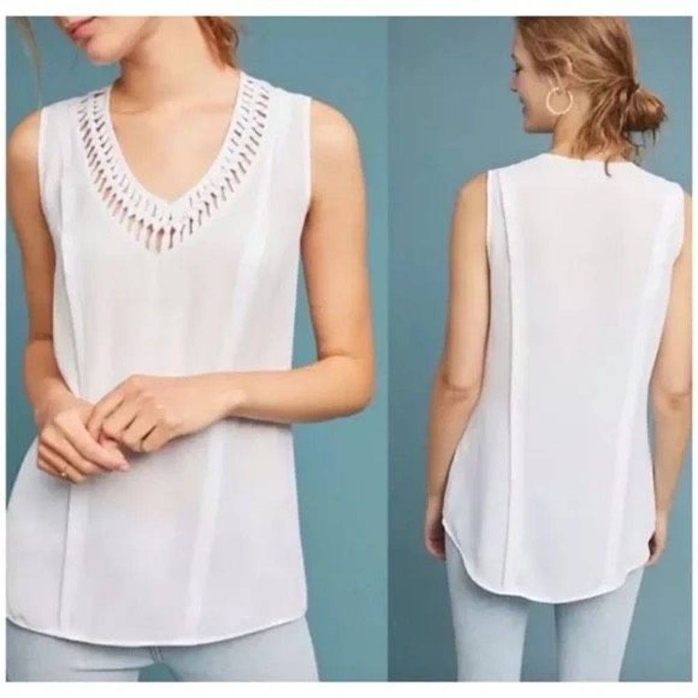 ✨Anthropologie Maeve La Vista White Cutout V-Neck Structured Tank✨